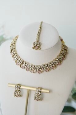 Alternative view of Lucky Clover Kundan Set