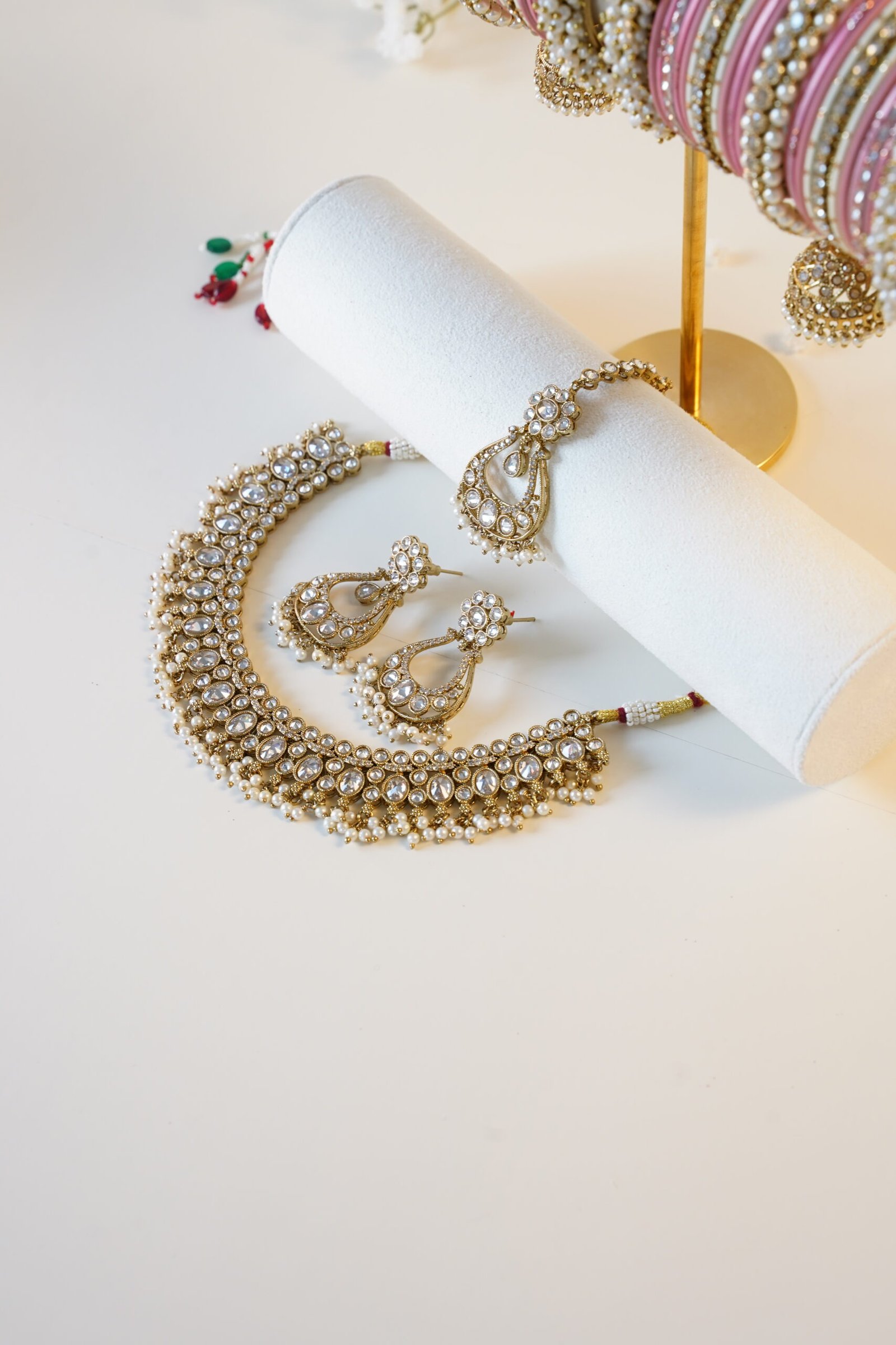 Aura Necklace Set - Image 2