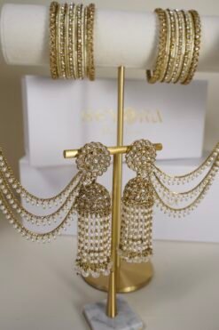 Alternative view of Long Jhumka with Earchain and Bangle Set - Gold