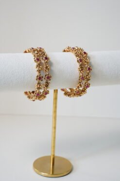 Alternative view of Misha Antique Set- Ruby