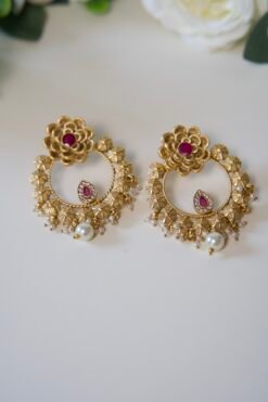 Alternative view of Pearldrop Antique Earring