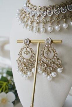 Alternative view of Lehara Necklace Set with White Pearls