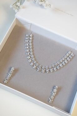 Alternative view of Sara AD Necklace Set