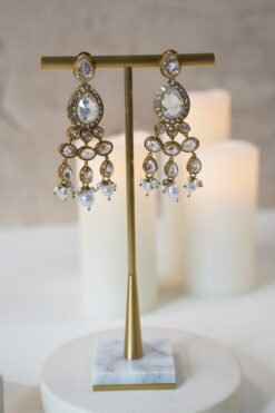 Simran kundan necklace set with matching earrings and tikka