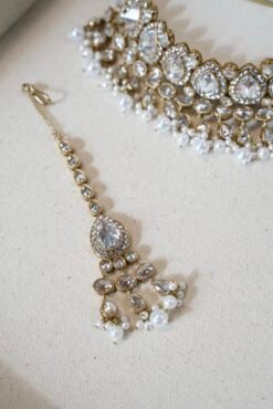 Simran kundan necklace set with matching earrings and tikka