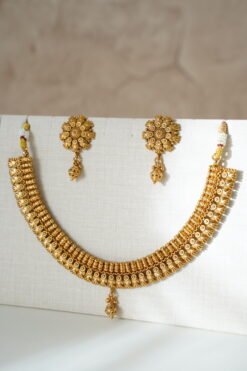 Alternative view of Preeti Necklace Set