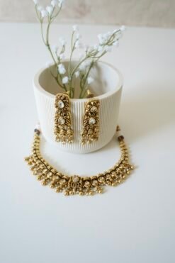 Alternative view of Small Kundan Nekclace Set - Gold