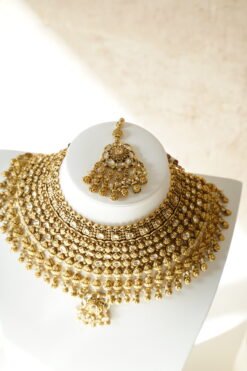 Alternative view of Swarnika Kundan Bridal Set